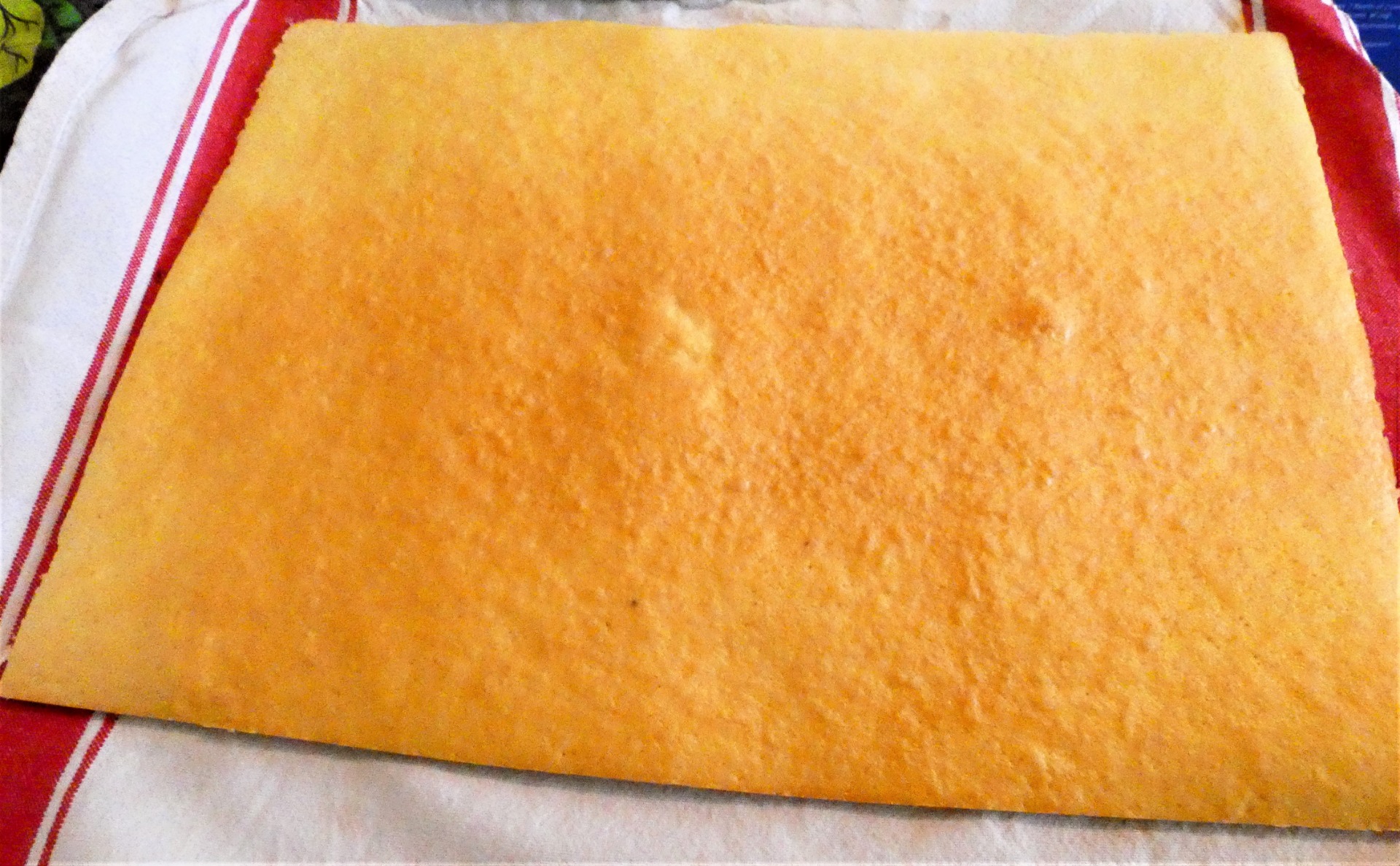 Gâteau roulé aux fraises :: Merveilleuses Recettes